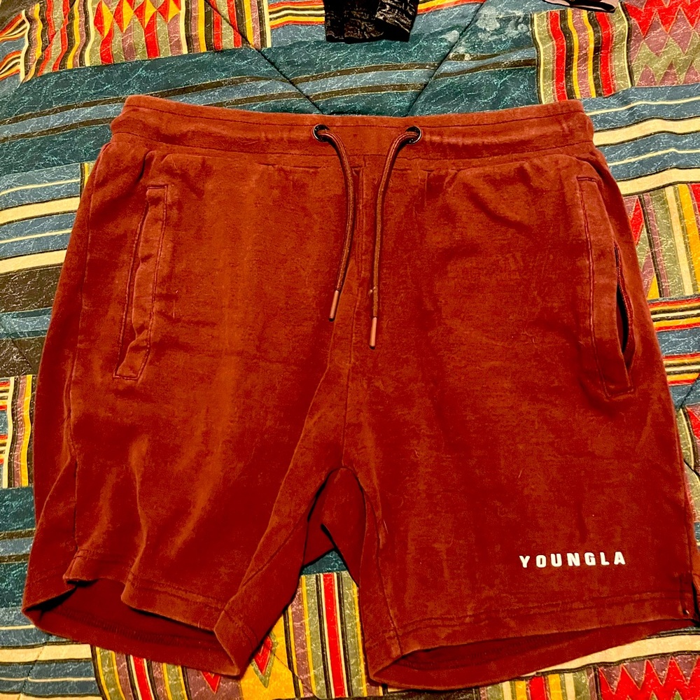Size L young la shorts